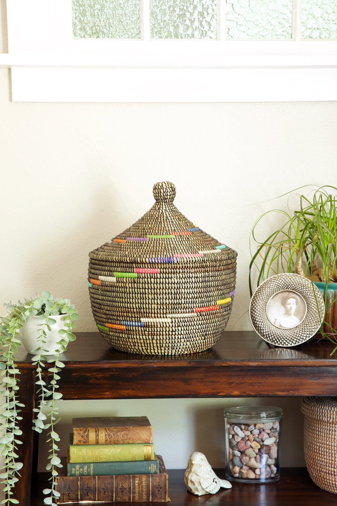 Black Warming Basket with Colorful Prism Spiral